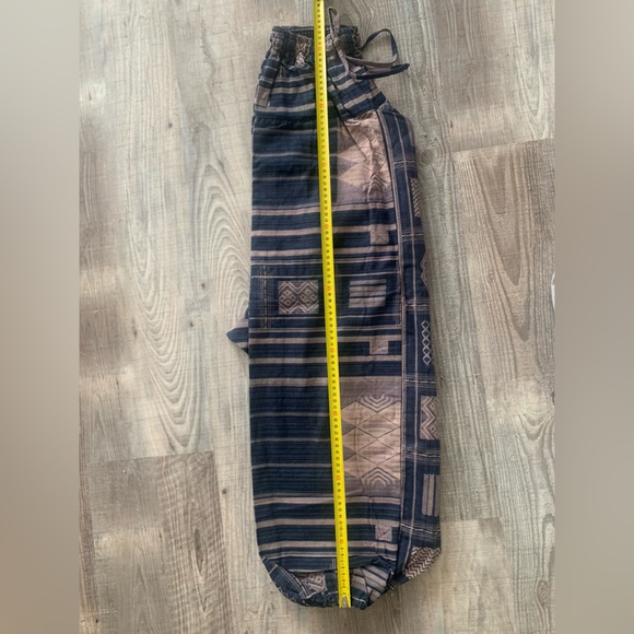 Yoga Harem Pants in Blue - Picture 4 of 5